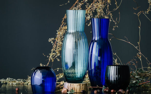 Tethys Karaffen und Gläser 1350 ml und 520 ml in Aquamarin und Dark Blue – Květná 1794